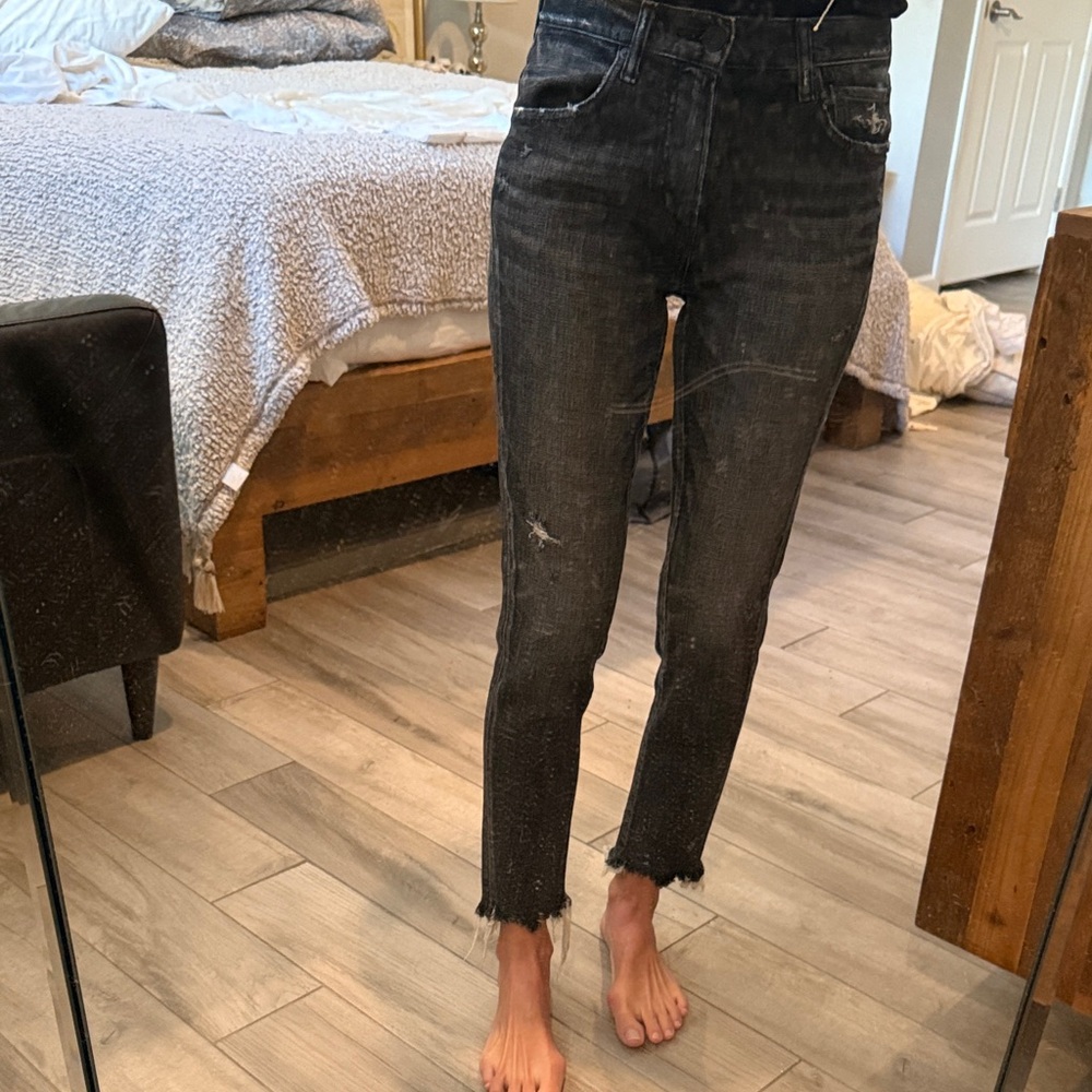 EUC Moussy vintage jeans size 26 black